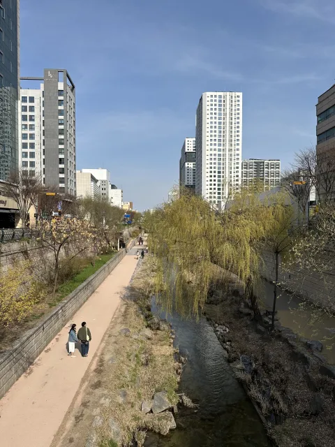 Cheonggyecheon, Seoul, South Korea