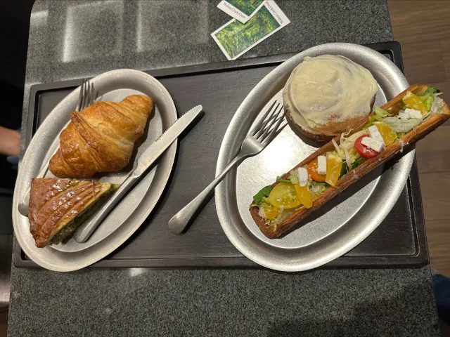 breads and pastries from Atelier Pond, Lotte World Mall, Seoul, South Korea